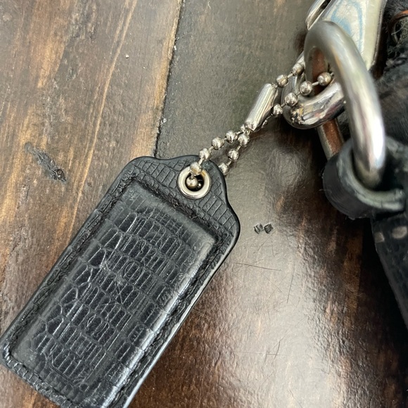 Very old - Picture 3 of 3